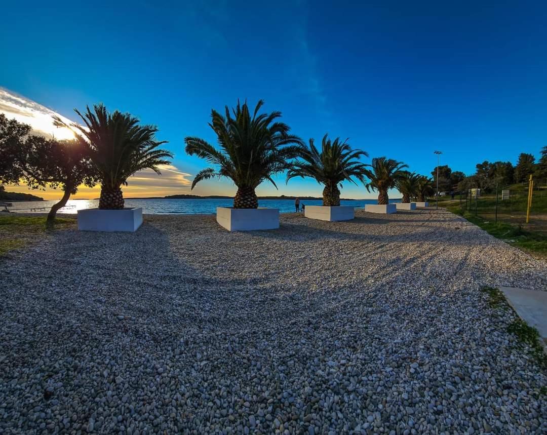 Royal Apartments Sandra Štinjan المظهر الخارجي الصورة
